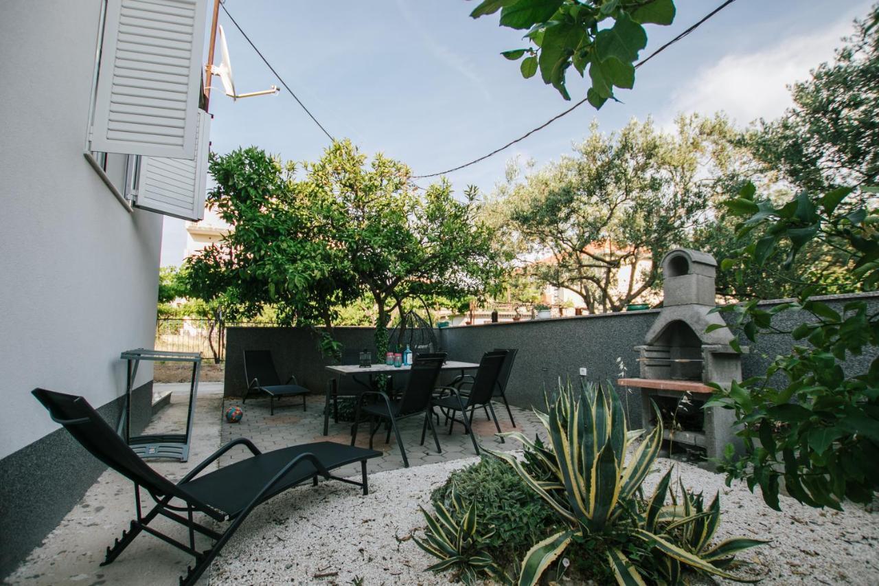 Apartman Bagattino-Trogir Near Old Town Exterior foto
